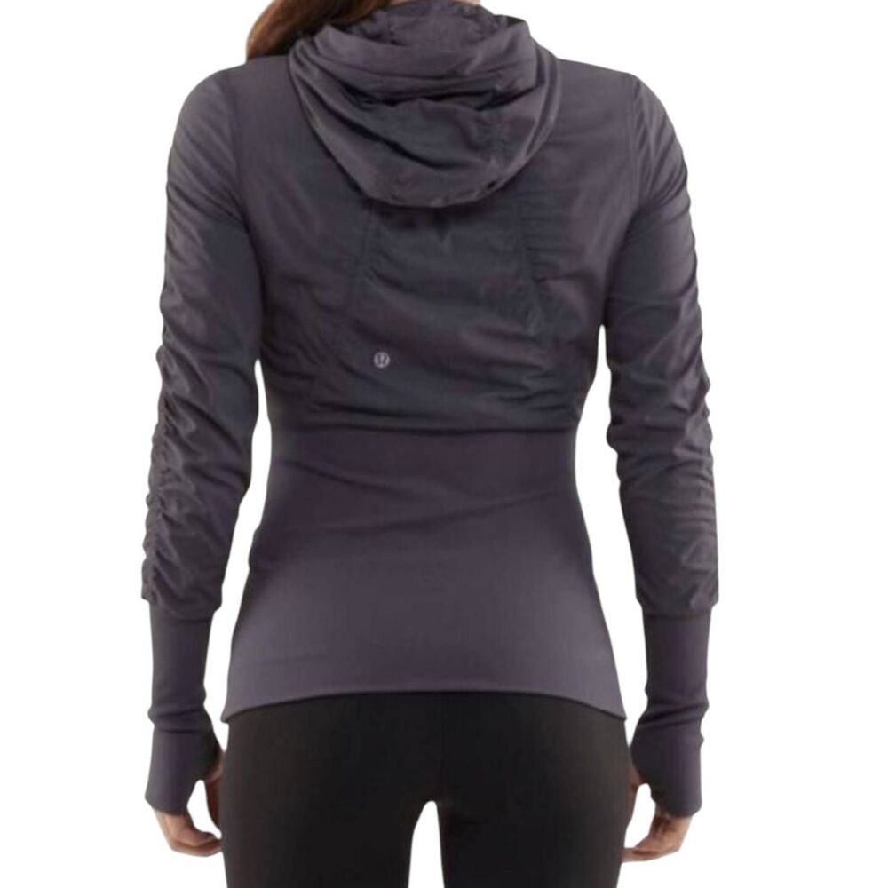 LULULEMON ATHLETICA Dance Studio (Reversible) Jacket in Coal Size 6